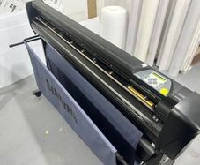 Summa S Class Professional Vinyl Cutter