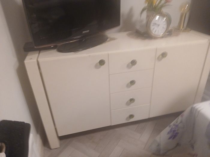 sideboard