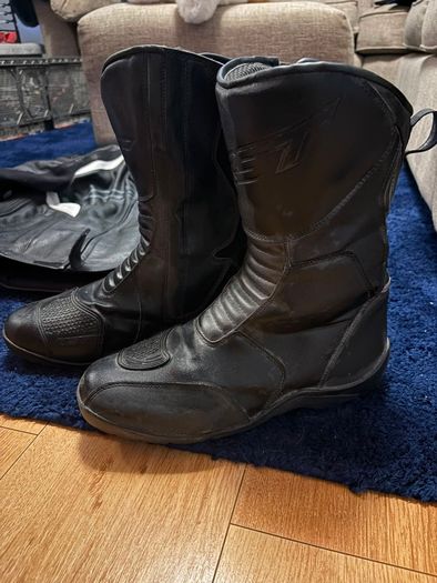 RST 2 piece leathers & boots like new