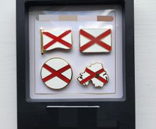 Northern Ireland Flag Pin Badge Set of 4 . Brand New Gift Boxed