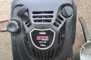 Lawnmower engine