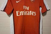 Arsenal Jersey. Official Nike Arsenal Mens Home Jersey From Season 2008 / 2010. Authentic Original From The Time. Not A Modern Day Remake.