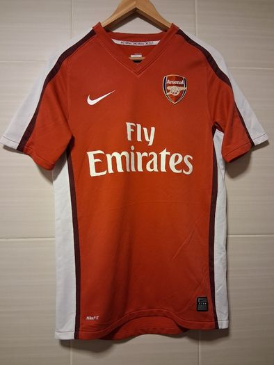 Arsenal Jersey. Official Nike Arsenal Mens Home Jersey From Season 2008 / 2010. Authentic Original From The Time. Not A Modern Day Remake.