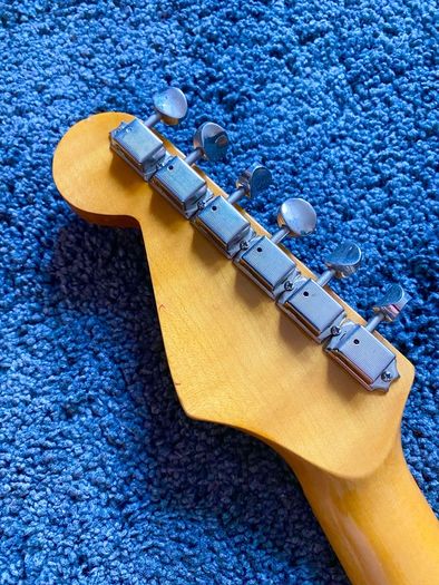 SX Custom Vintage Series Strat + Extras