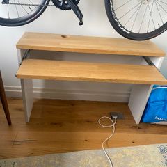Computer table