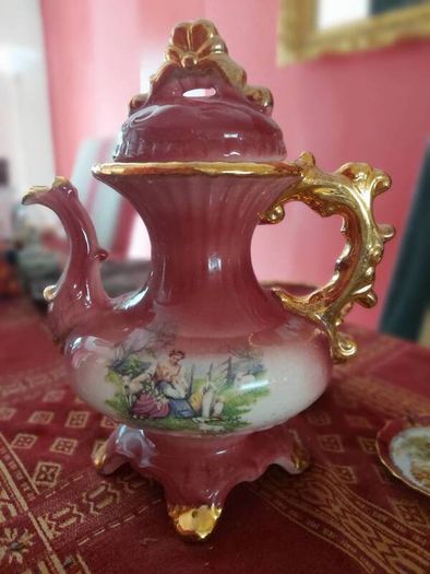 Decorative Porcelain Teapot