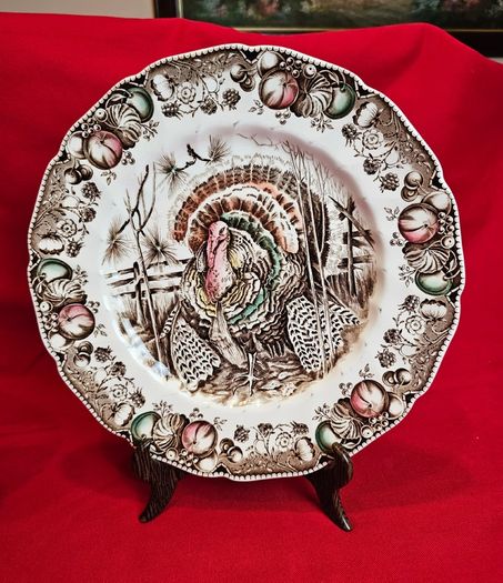Vintage Johnson Bros HIS MAJESTY Turkey Dinner Plate