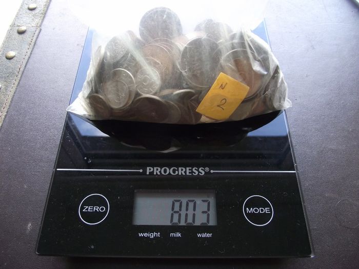A Lot of 800+ grams of Swedish coins