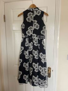 womans dress