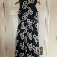 womans dress