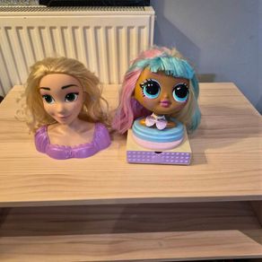 Dolls heads