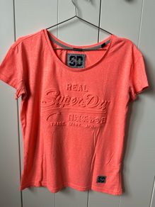 Superdry t-shirt / top for women / ladies, in used condition