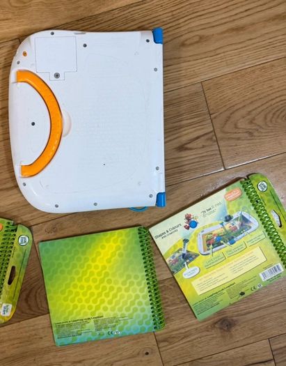 Leapfrog Leapstart 3D interactive with books