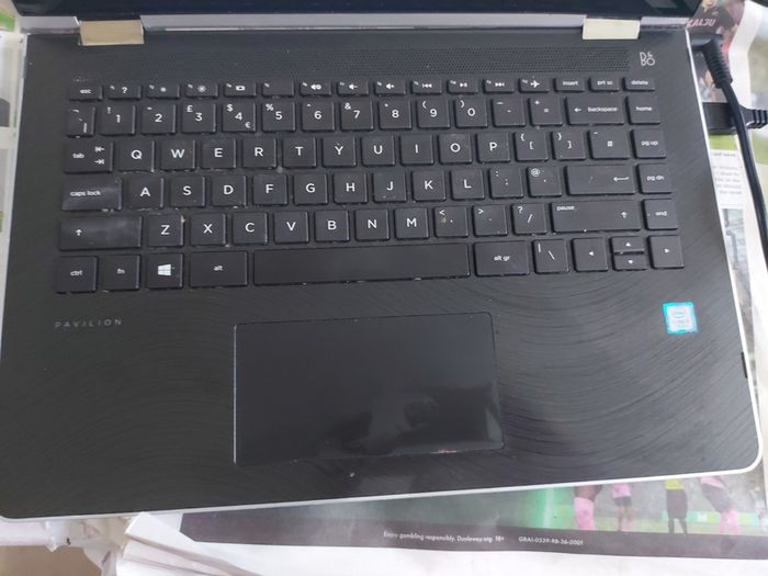 HP Laptop, TPN-W125, Intel Core i3-7100U CPU, 2.4GHz, 8GB Ram, 118GB SSD, Windows 10, Microsoft Edge, Chrome and VLC
