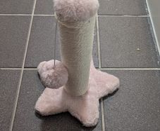 Cat scratcher