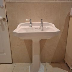 Heritage bathroom sink forsale
