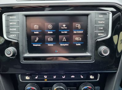 VW volkswagen passat Headunit radio screen + plastic trim