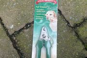 dog nail trimmer