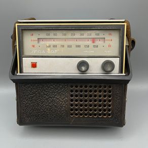 VEGA-402 B Vintage 1972 Soviet Russian Radio USSR - With Case - Untested - Prop