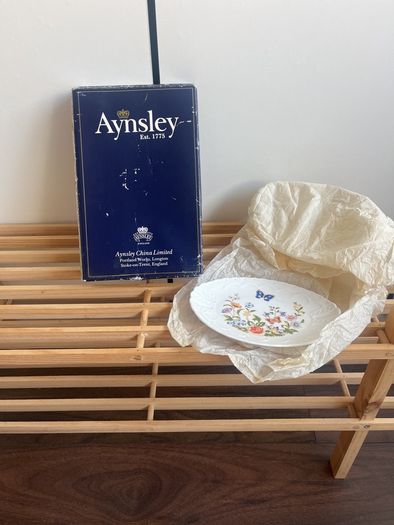 Aynsley Cottage Garden Fine Bone China Sovereign Oval Tray. Made in England