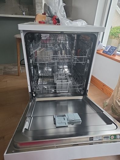 Hotpoint Dishwasher