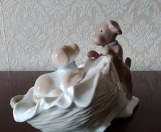 Tengra Valencia Spain Porcelain Figurine " Puppies at Play"