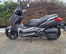 Yamaha xmax 125