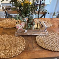 Two trays with beautiful black solid handles