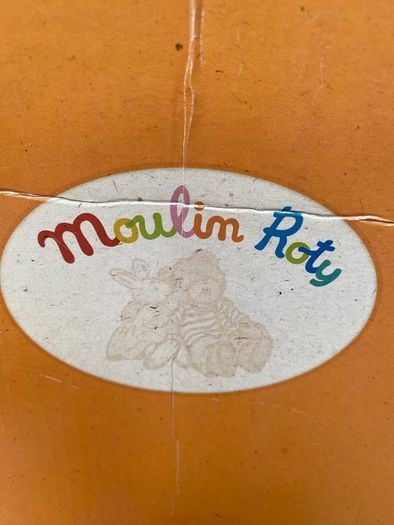 Vintage windup musical box by Moulin Roty