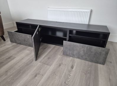 TV Rack