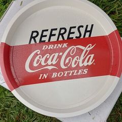 Coca Cola,advertising metal drinks tray ,,nice condition, buyer collects or pays postage thank you, sold as seen ,see pictures for condition
