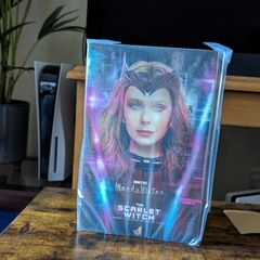 Hot Toys Marvel Wandavision The Scarlet Witch 1/6 Scale Figure