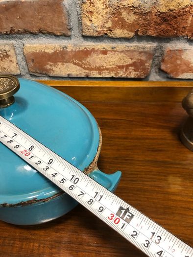 vintage cast iron pot