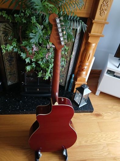 Fender Newporter Player Semi Acoustic