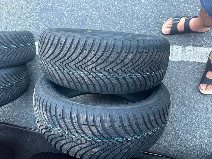 Kumho All Season Solus 4S HA32.