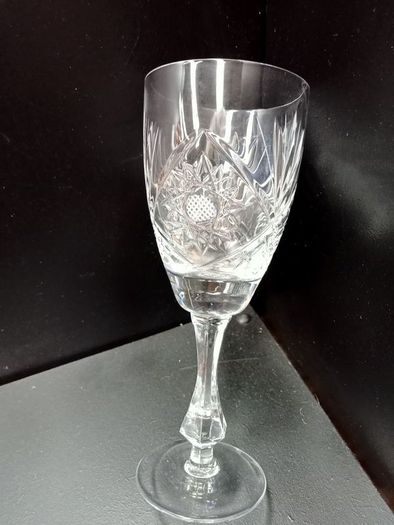 high quality similar to Waterford 24% lead crystal wine glasses