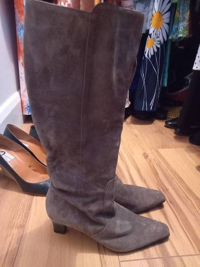 Marco Tozzi Beautiful Suede Boots