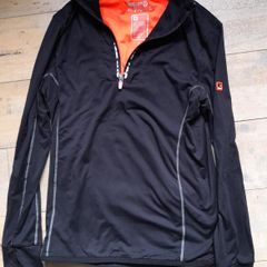 Superdry sport top XL
