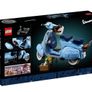 Lego 10298 Vespa 125 Image 3
