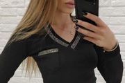 Women's blouse with long sleeves