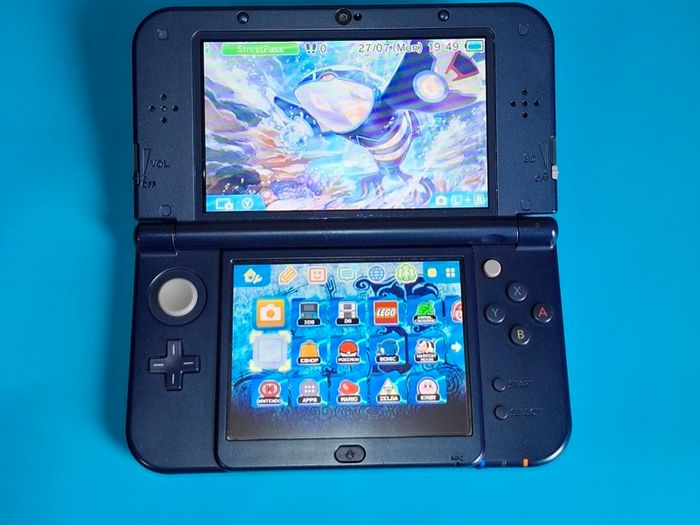 New 3DS XL Metallic Blue (Modded)