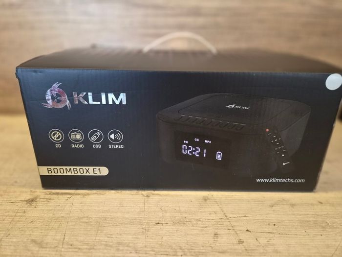 KLIM Boombox E1 with CD Case - Portable Audio System CD Player + Extra Bass with Subwoofer + FM Radio, MP3 Bluetooth AUX USB