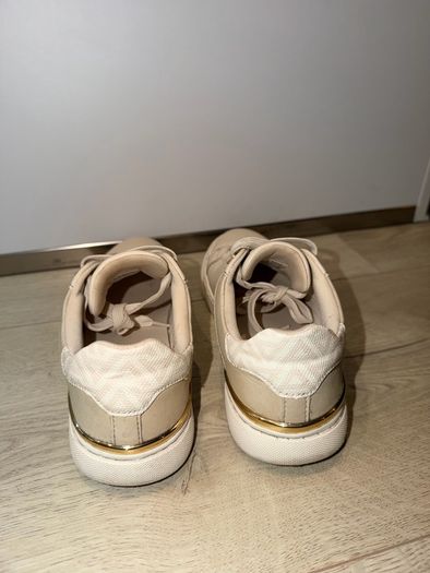 ALDO Women's Beige Leather Low Top Trainers - size UK 5
