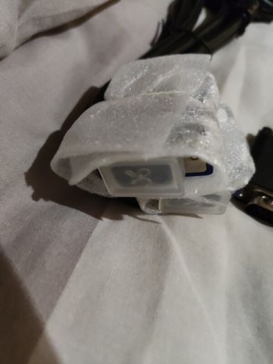 12 Cables: 10 VGA Cables + 2 USB A to USB B Cables