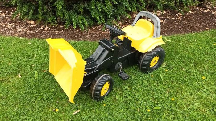 Kids Pedal Tractor Dumper