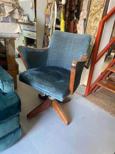 Antique swivel office desk chair