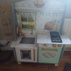 toy kitchen