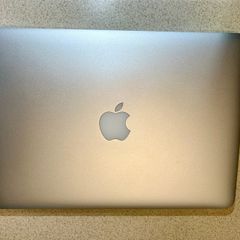 Apple MacBook Pro 13 2.7Ghz Dual core intel Core i5  16GB 1867 Mhz DDR3  250 SSD