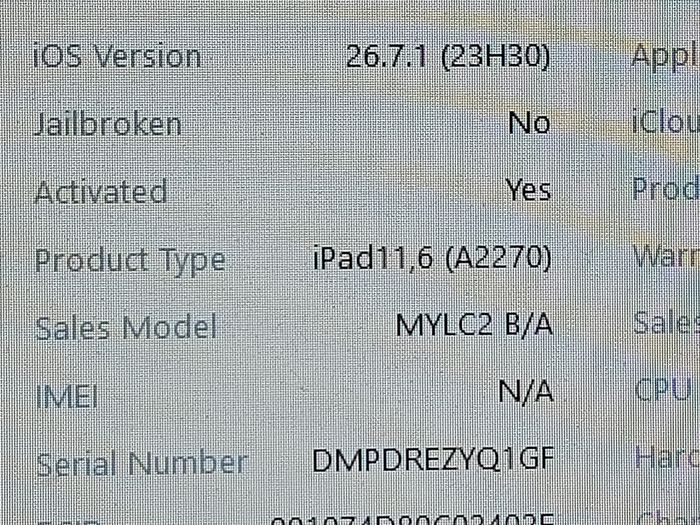 Apple Ipad 8th Generation, Model A2270, 32GB, Gold, 88% Battery Life, Model MYLC2, in excellent cosmetic condition