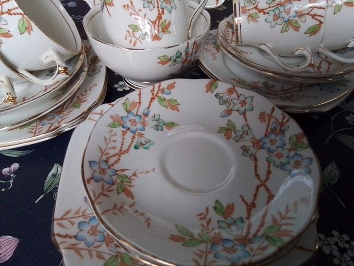 Rosyln Twenty Piece China Teaset